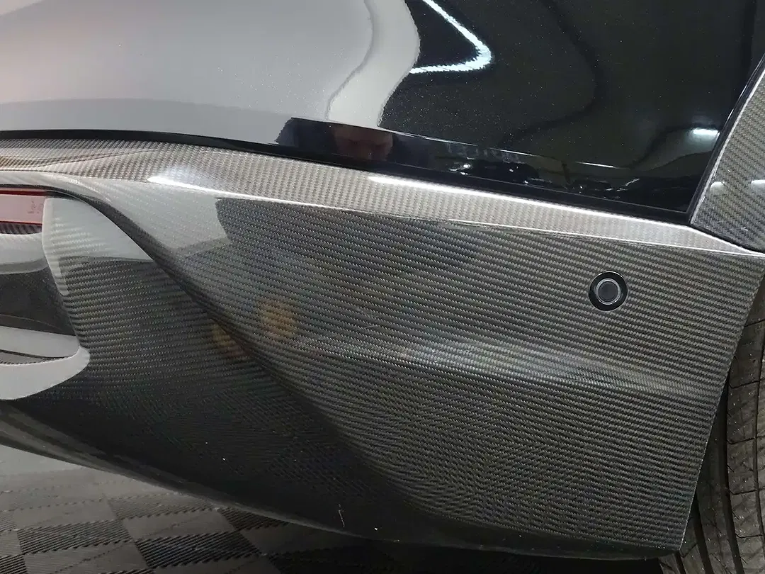 Lotus Eletre R - Thumbnail 12