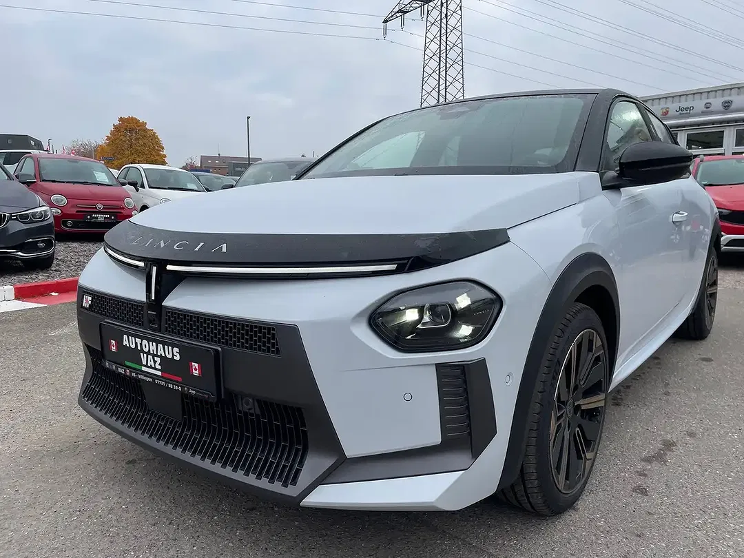 Lancia Ypsilon Hybrid HF - foto 1