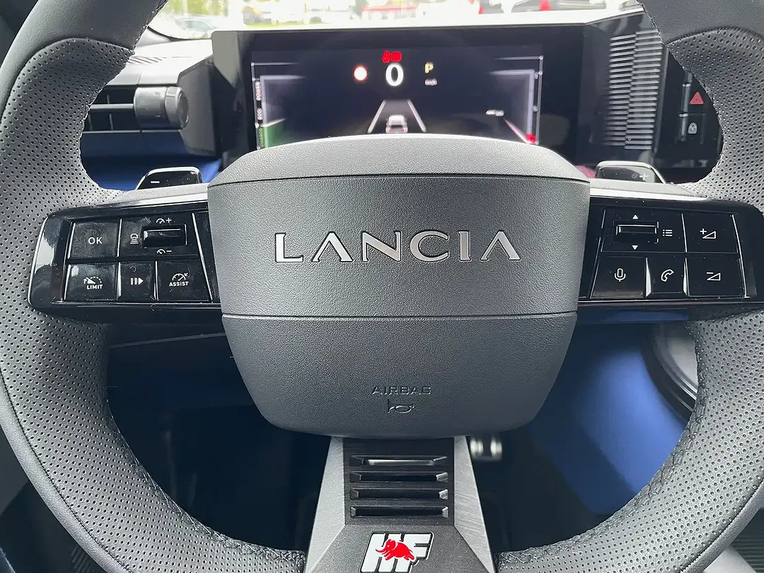 Lancia Ypsilon Hybrid HF - Thumbnail 12