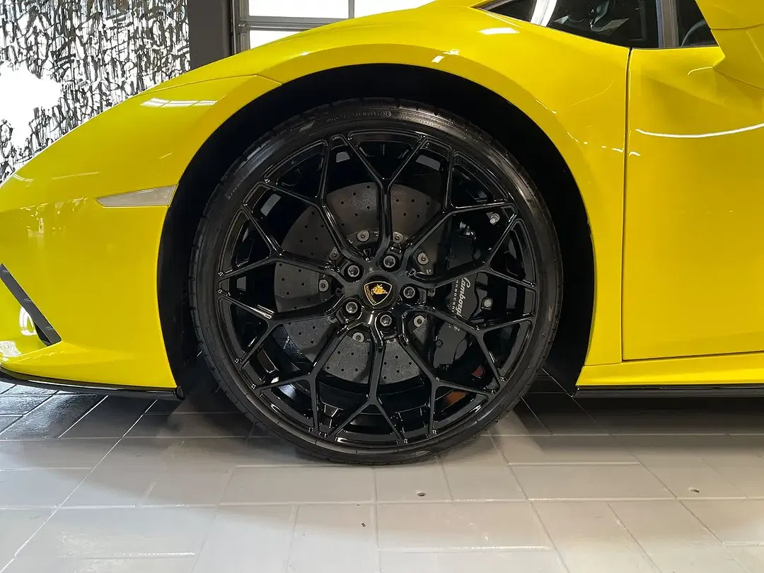 Lamborghini Huracán RWD EVO - Thumbnail 14