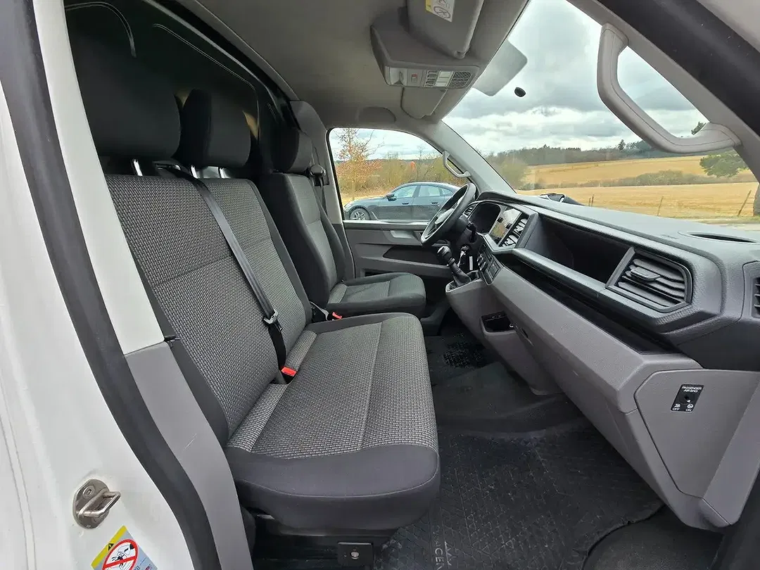 Volkswagen Transporter - Thumbnail 10