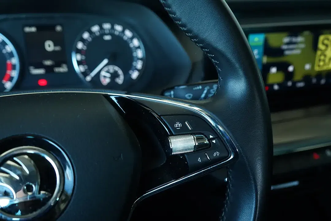 Skoda Octavia - Thumbnail 12