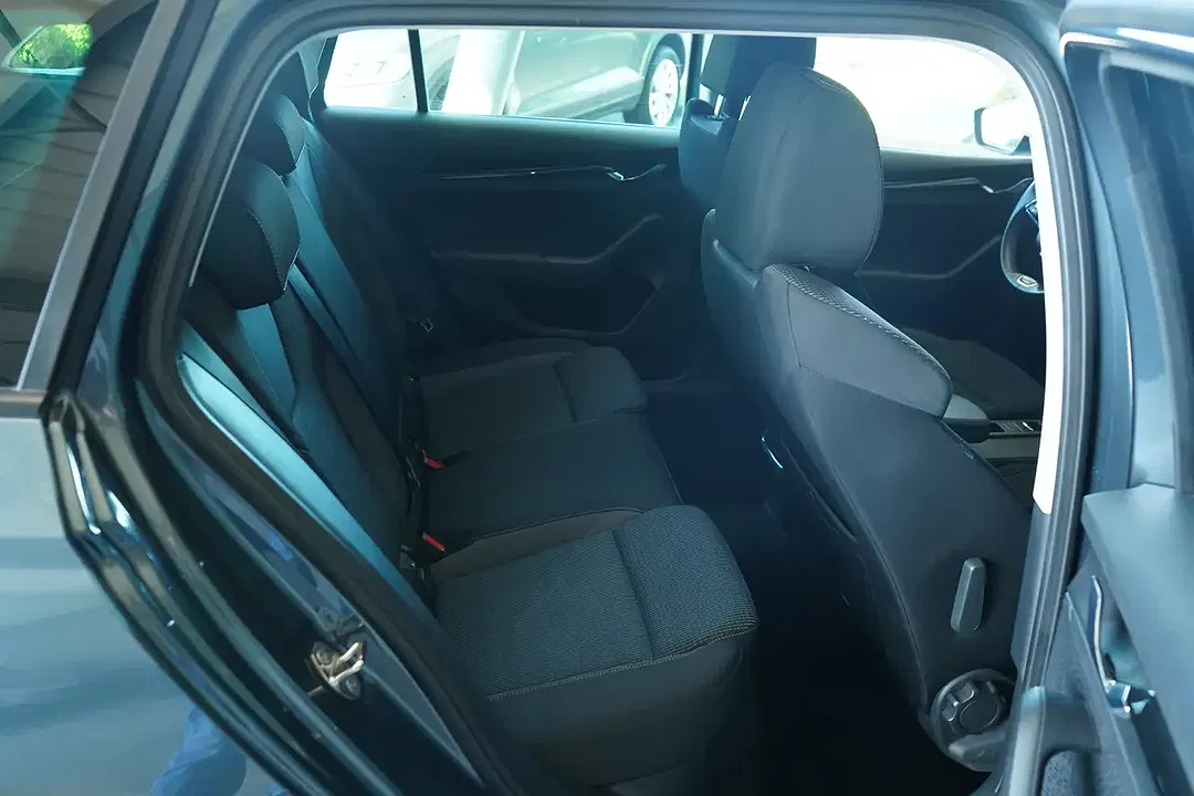 Skoda Octavia - foto 15