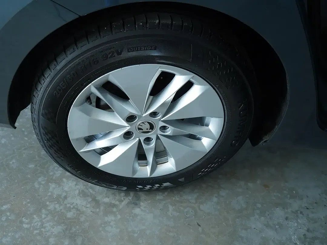 Skoda Octavia - Thumbnail 7