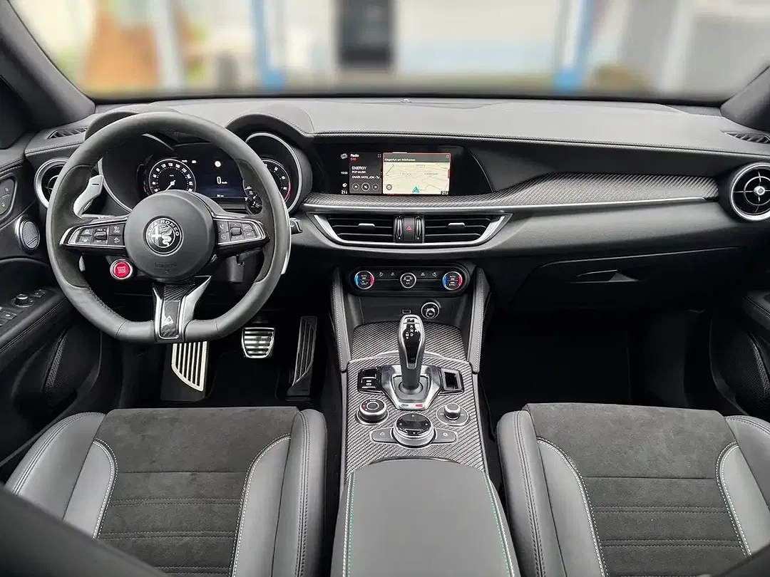 Alfa Romeo Stelvio 2.9 V6 Bi-Turbo Q4 Quadrifoglio - Thumbnail 10