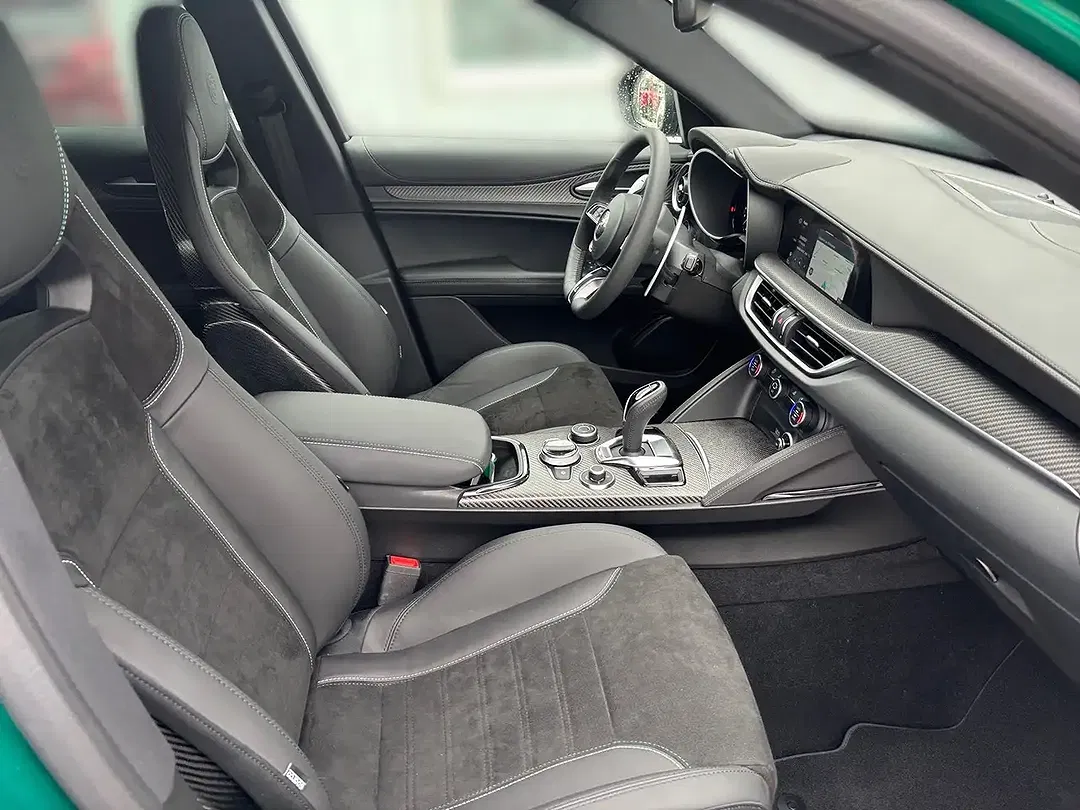 Alfa Romeo Stelvio 2.9 V6 Bi-Turbo Q4 Quadrifoglio - foto 14