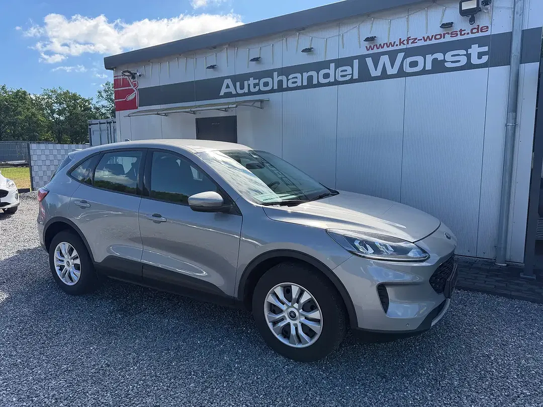 Ford Kuga - foto 1