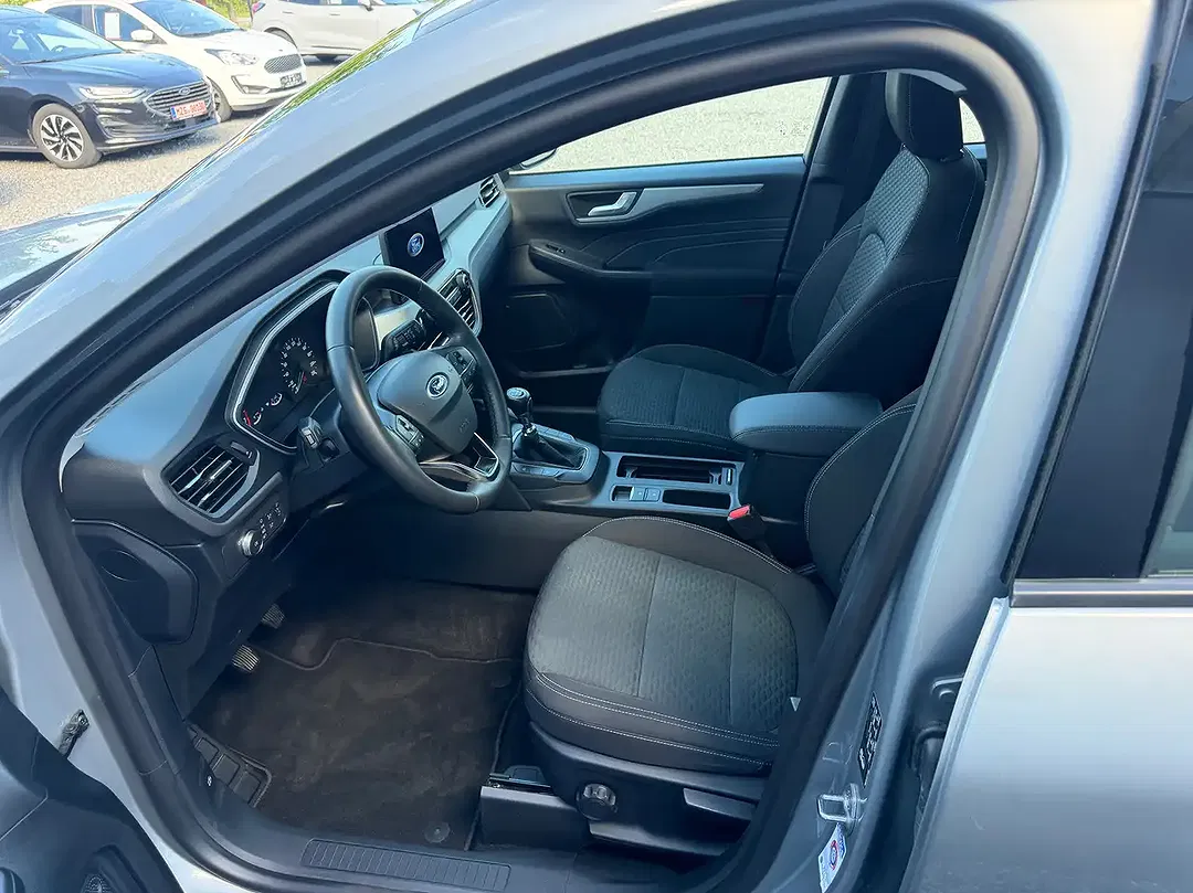 Ford Kuga - Thumbnail 10