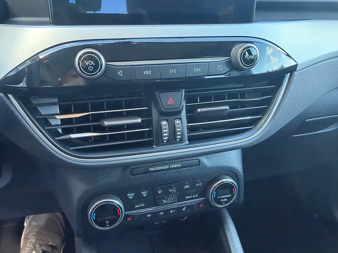 Ford Kuga - Thumbnail 14