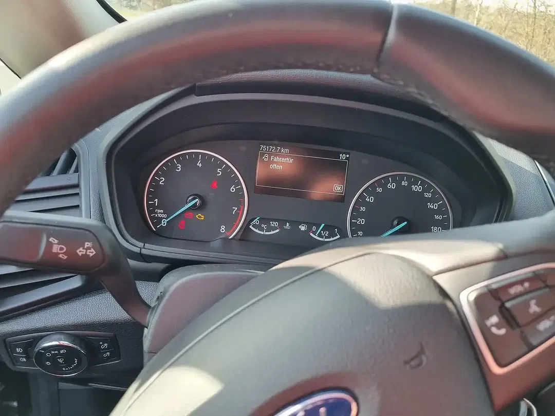 Ford EcoSport - Thumbnail 11