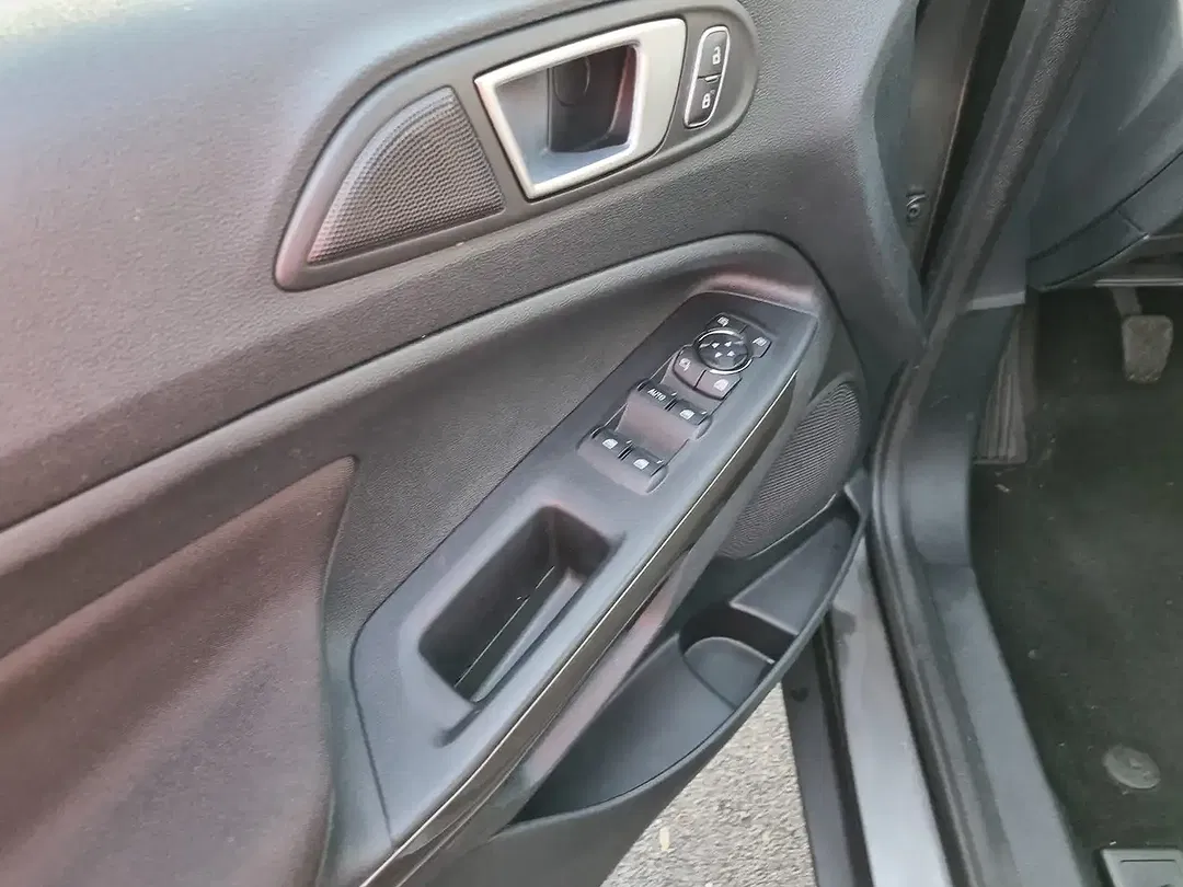 Ford EcoSport - Thumbnail 14