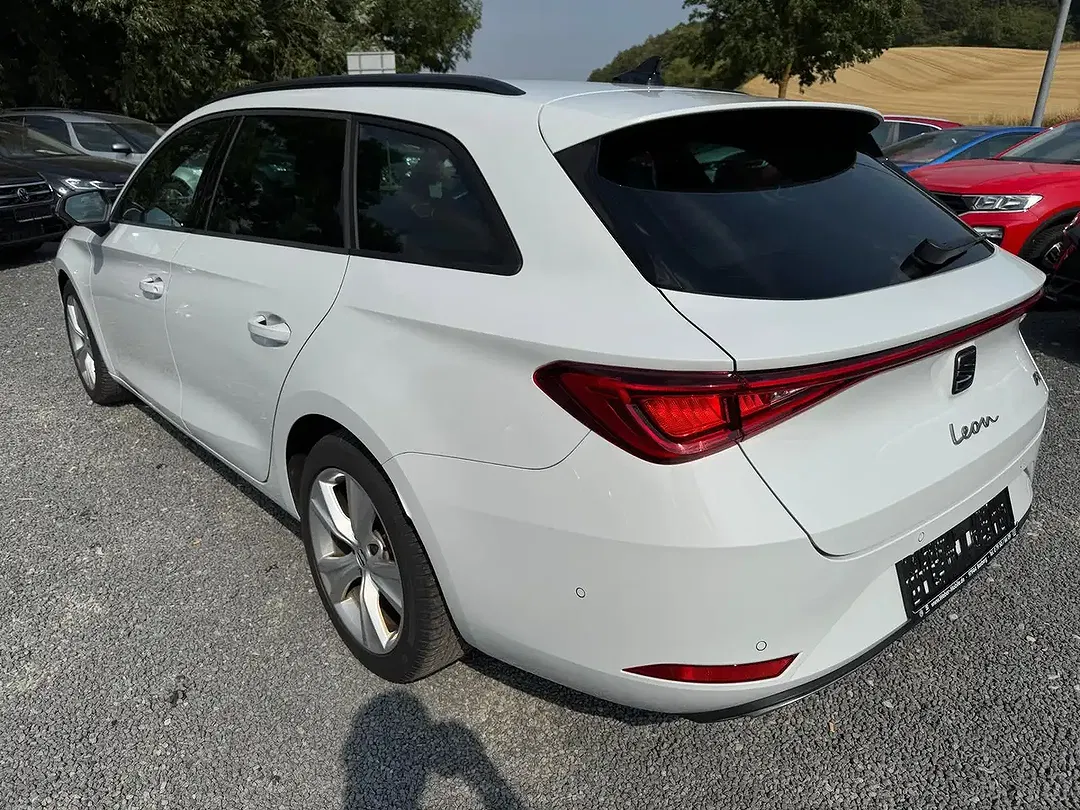SEAT Leon 1.5 eTSI DSG FR - Thumbnail 4