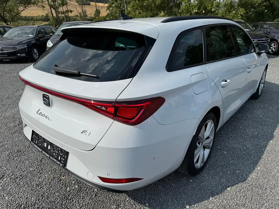 SEAT Leon 1.5 eTSI DSG FR - Thumbnail 6