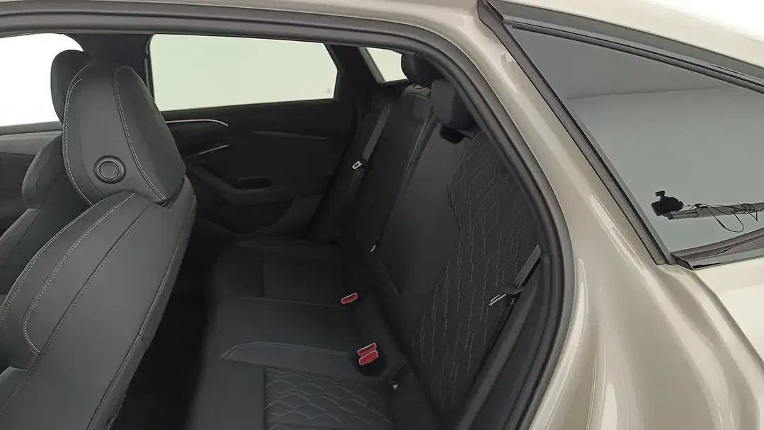 Audi S6 e-tron quattro Sportback - Thumbnail 11