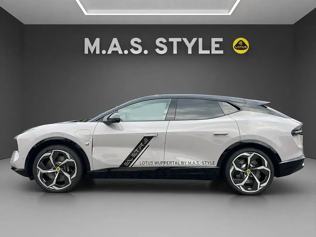 Lotus Eletre R Comfort - Thumbnail 5