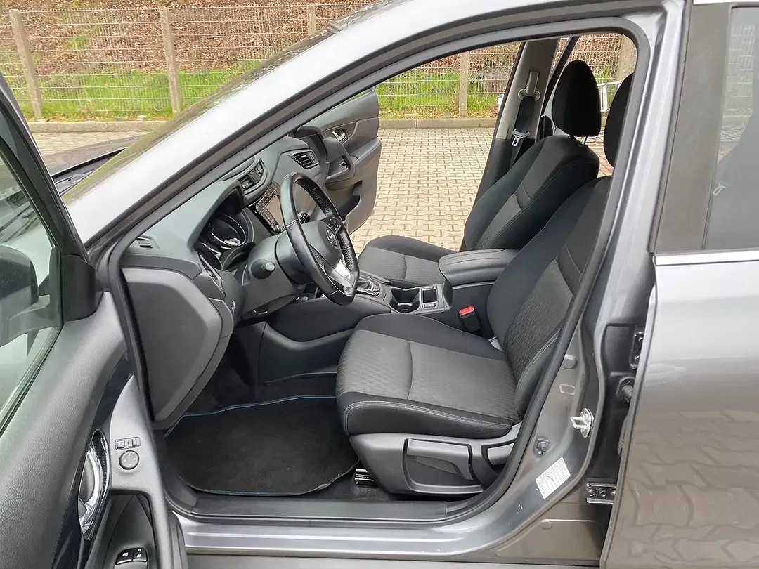 Nissan X-Trail Acenta - Thumbnail 4