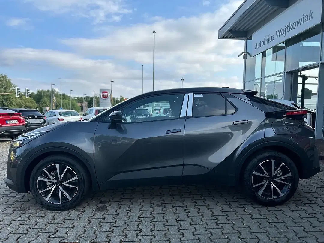 Toyota C-HR Hybrid Teamplayer - Thumbnail 10