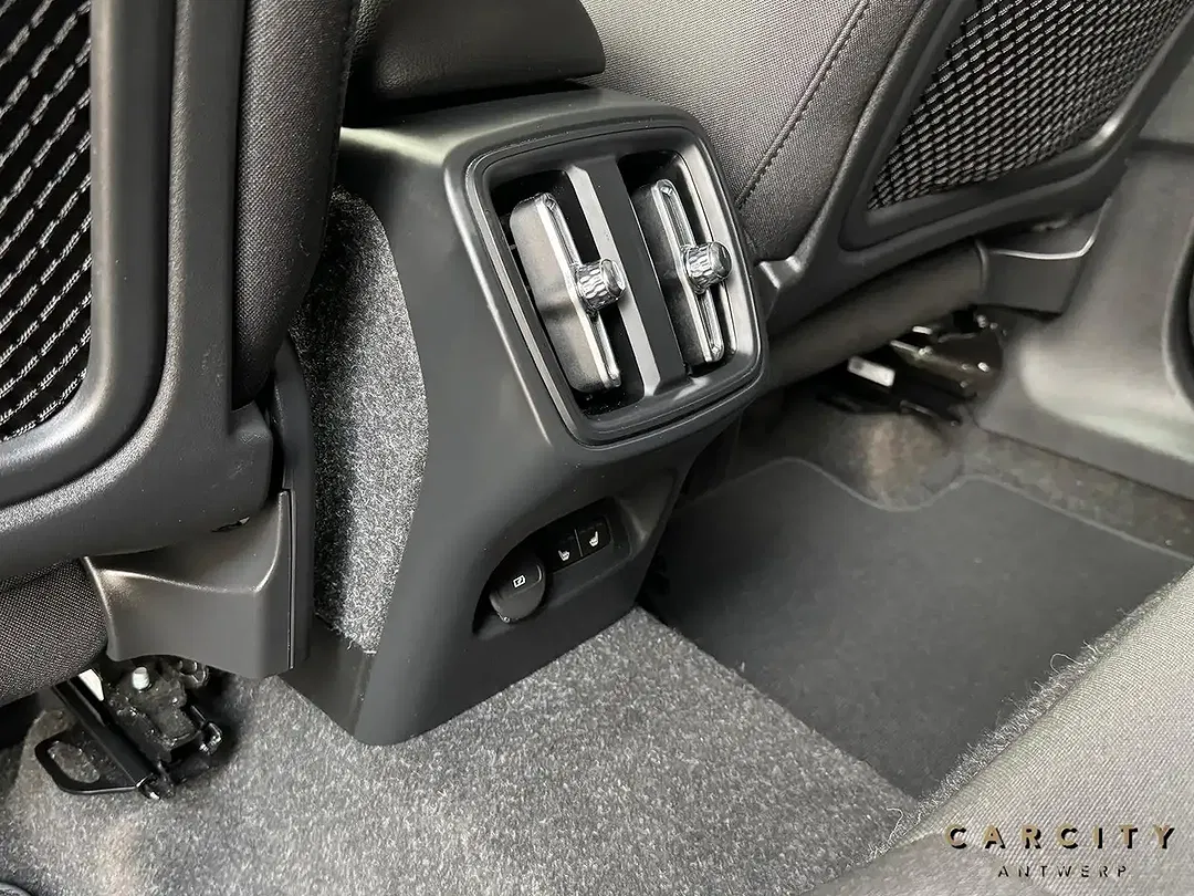 Volvo XC40 T2 Momentum - Thumbnail 11