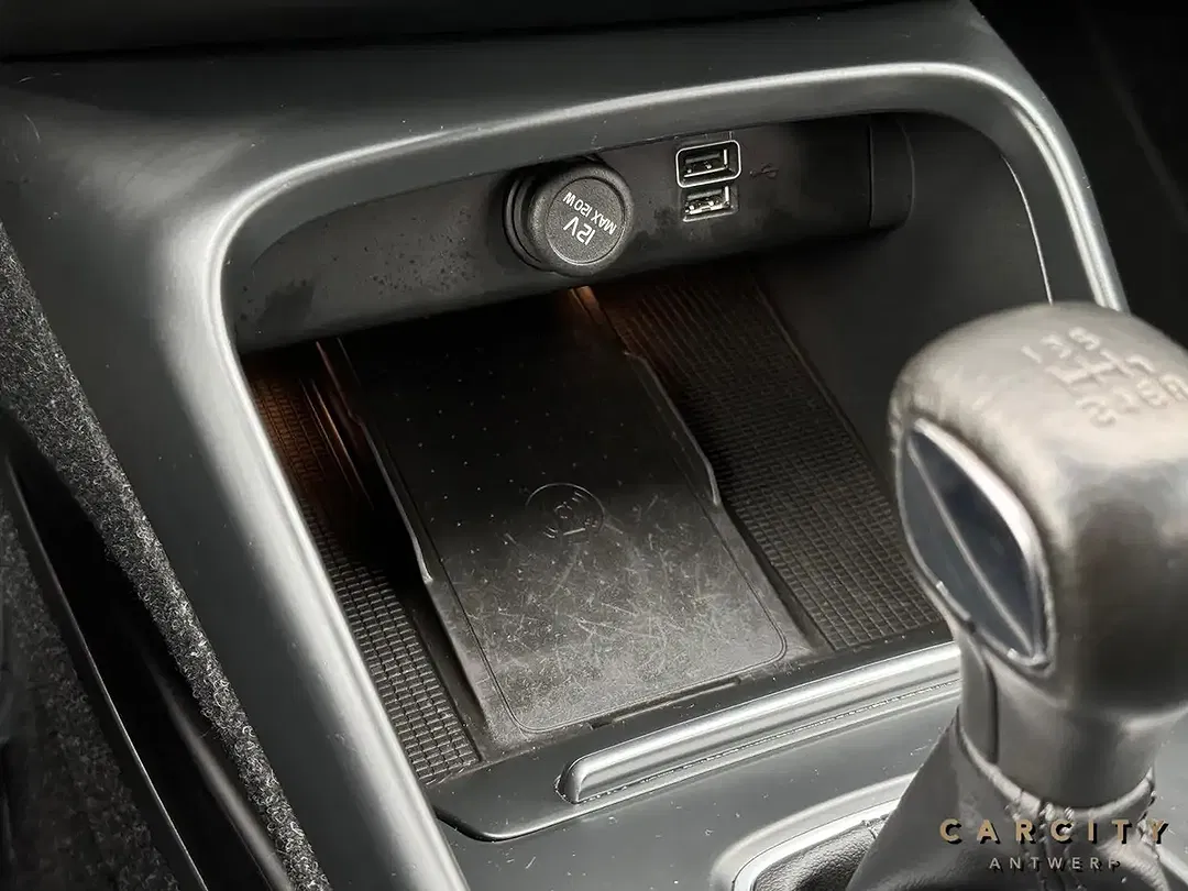 Volvo XC40 T2 Momentum - Thumbnail 13