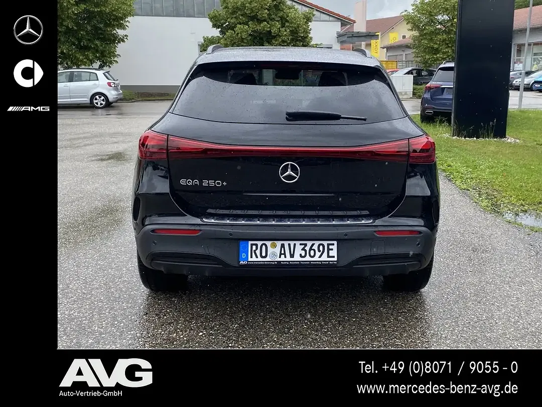 Mercedes-Benz EQA 250 AMG Night - Thumbnail 5