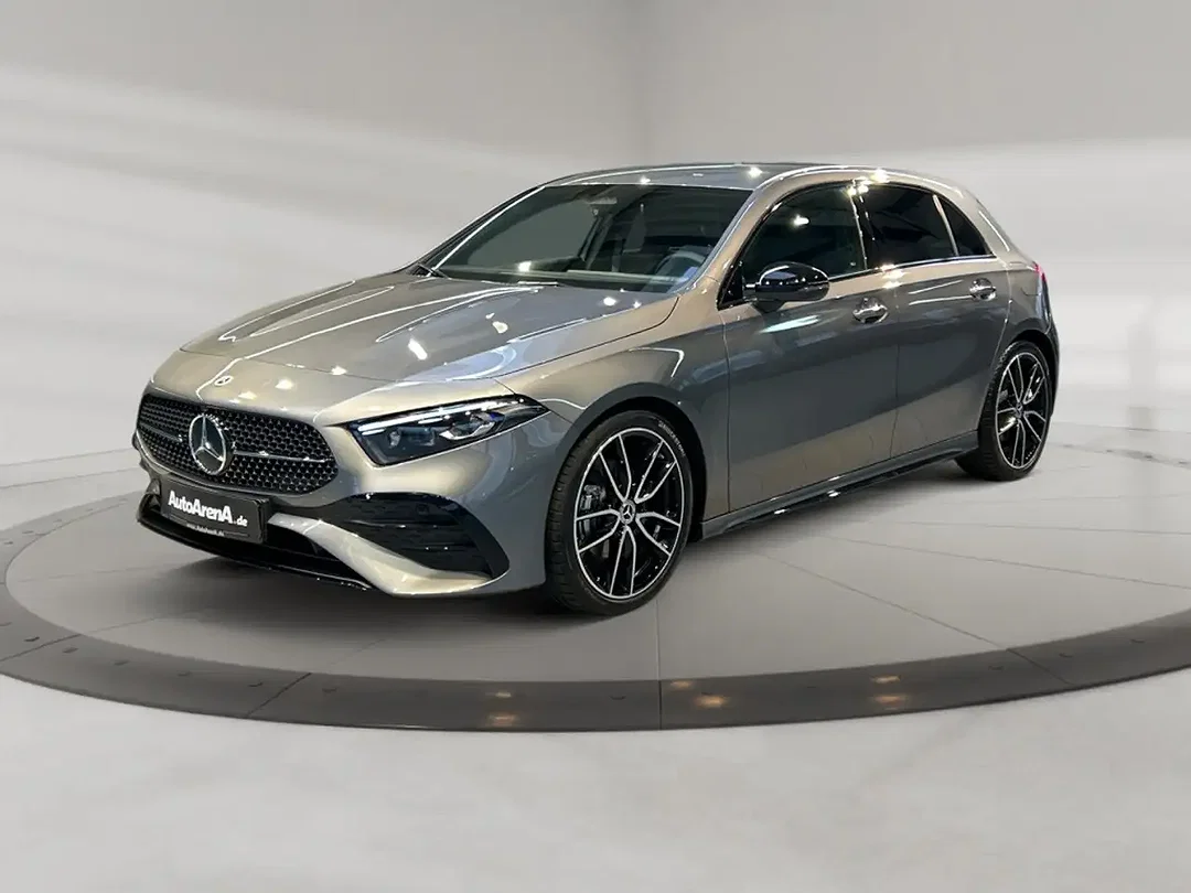 Mercedes-Benz A 200 AMG MBUX Night - Afbeelding 1