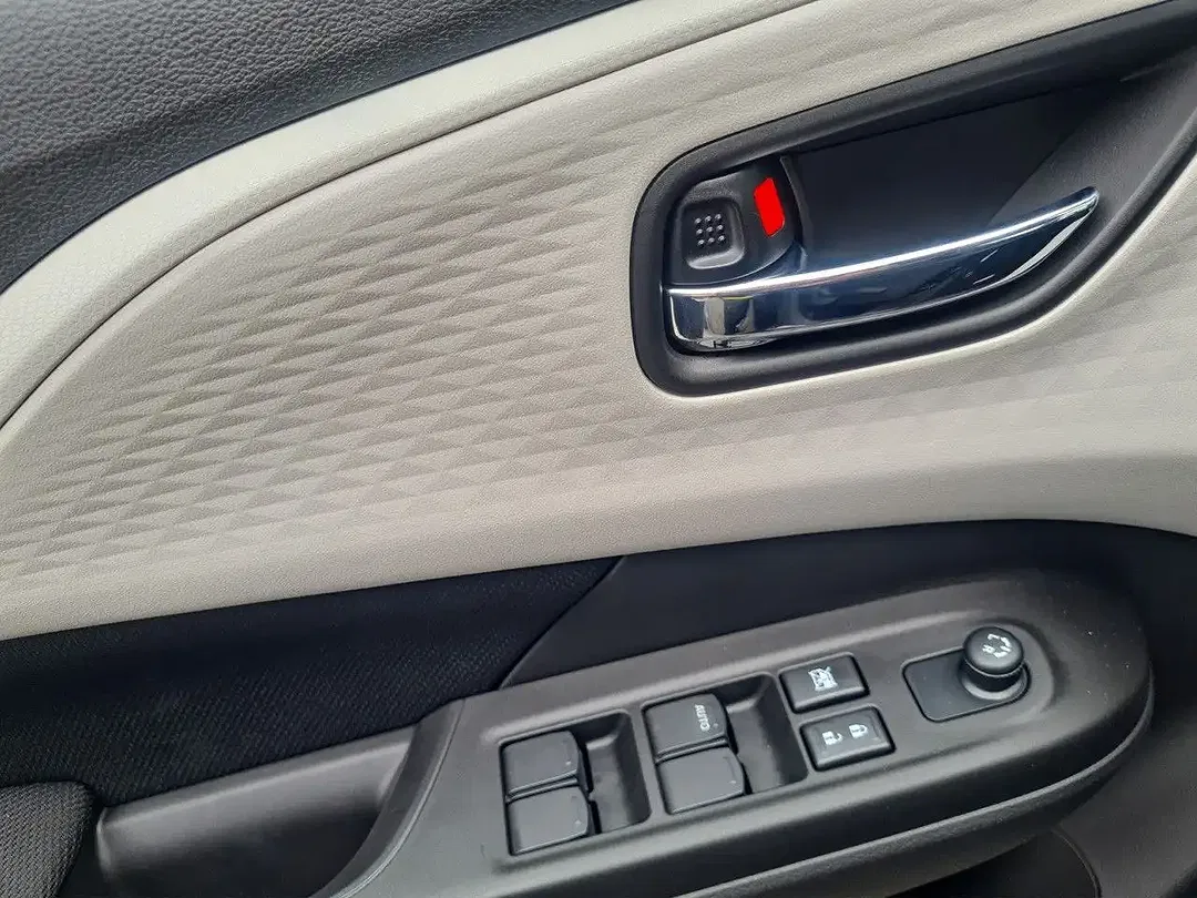Suzuki Swift Hybrid 1.2 Comfort - Thumbnail 12