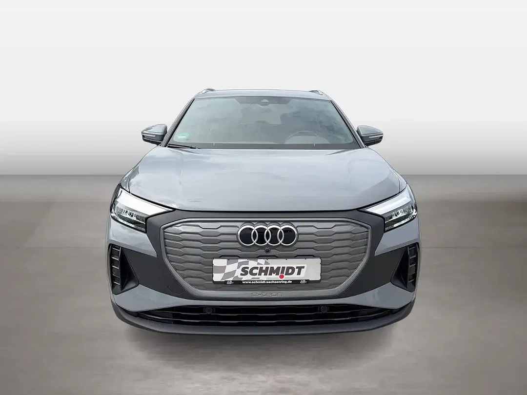 Audi Q4 e-tron 40 - Thumbnail 1