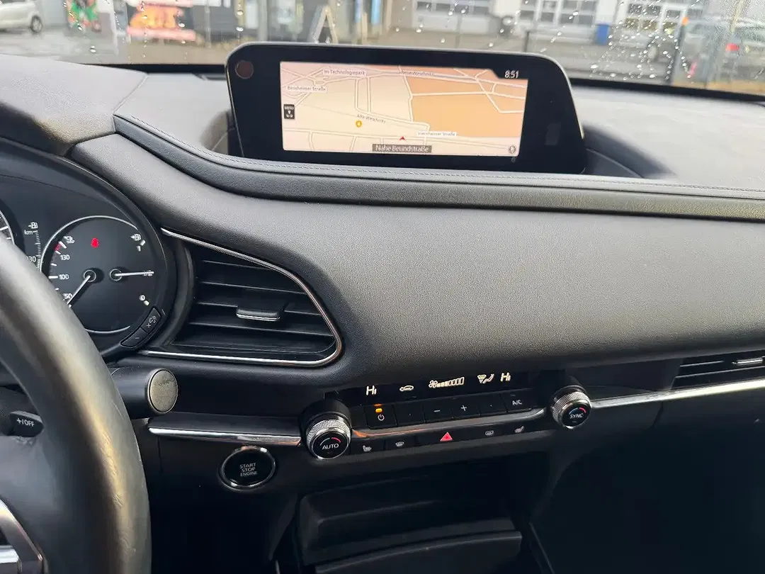 Mazda CX-30 - Thumbnail 10