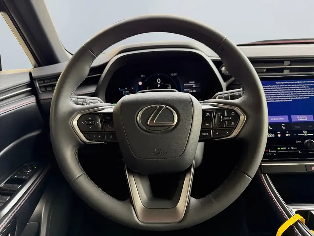 Lexus LBX Elegant Edition - Thumbnail 13