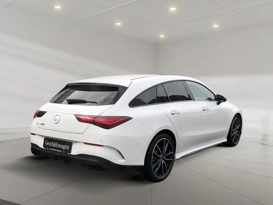 Mercedes-Benz CLA 200 AMG MBUX Night - foto 2