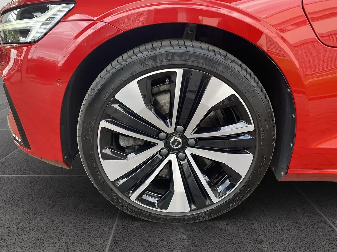 Volvo S60 T8 Recharge - foto 15