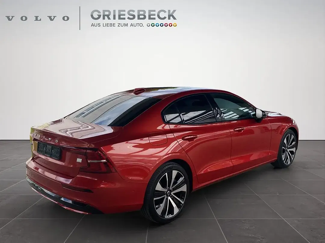 Volvo S60 T8 Recharge - Thumbnail 5