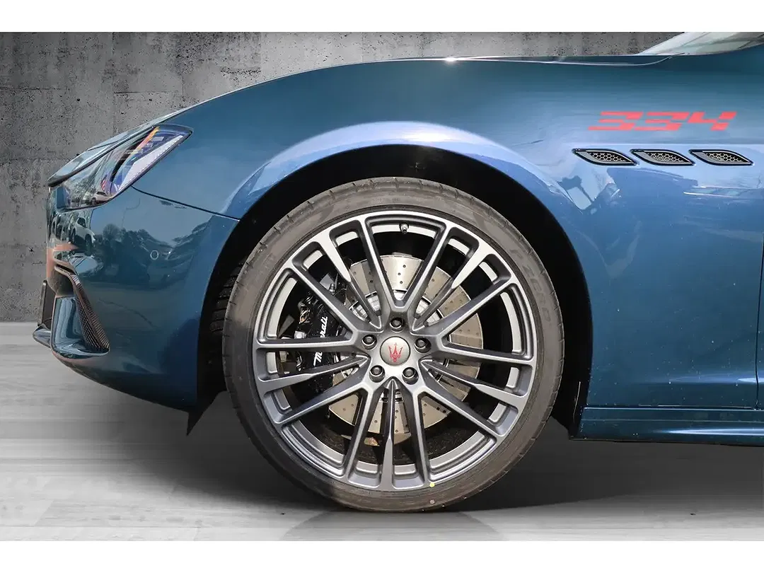 Maserati Ghibli Trofeo - Thumbnail 11
