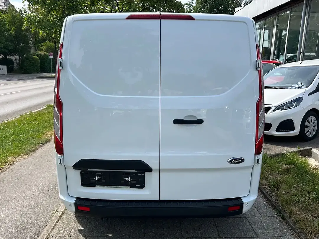 Ford Transit Custom AUT - Thumbnail 6