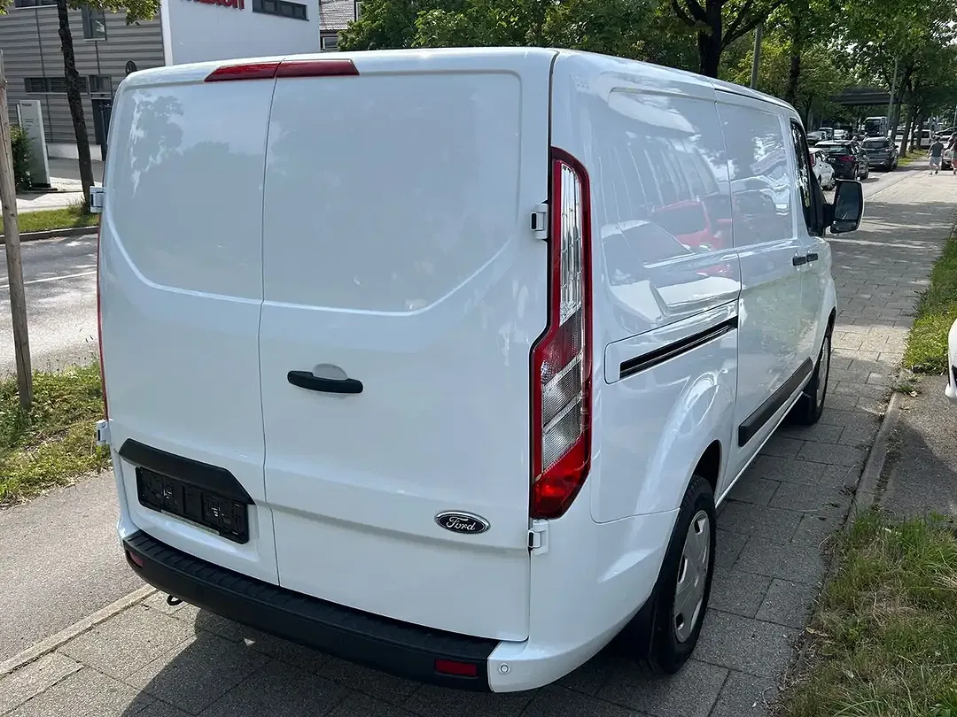 Ford Transit Custom AUT - Thumbnail 7