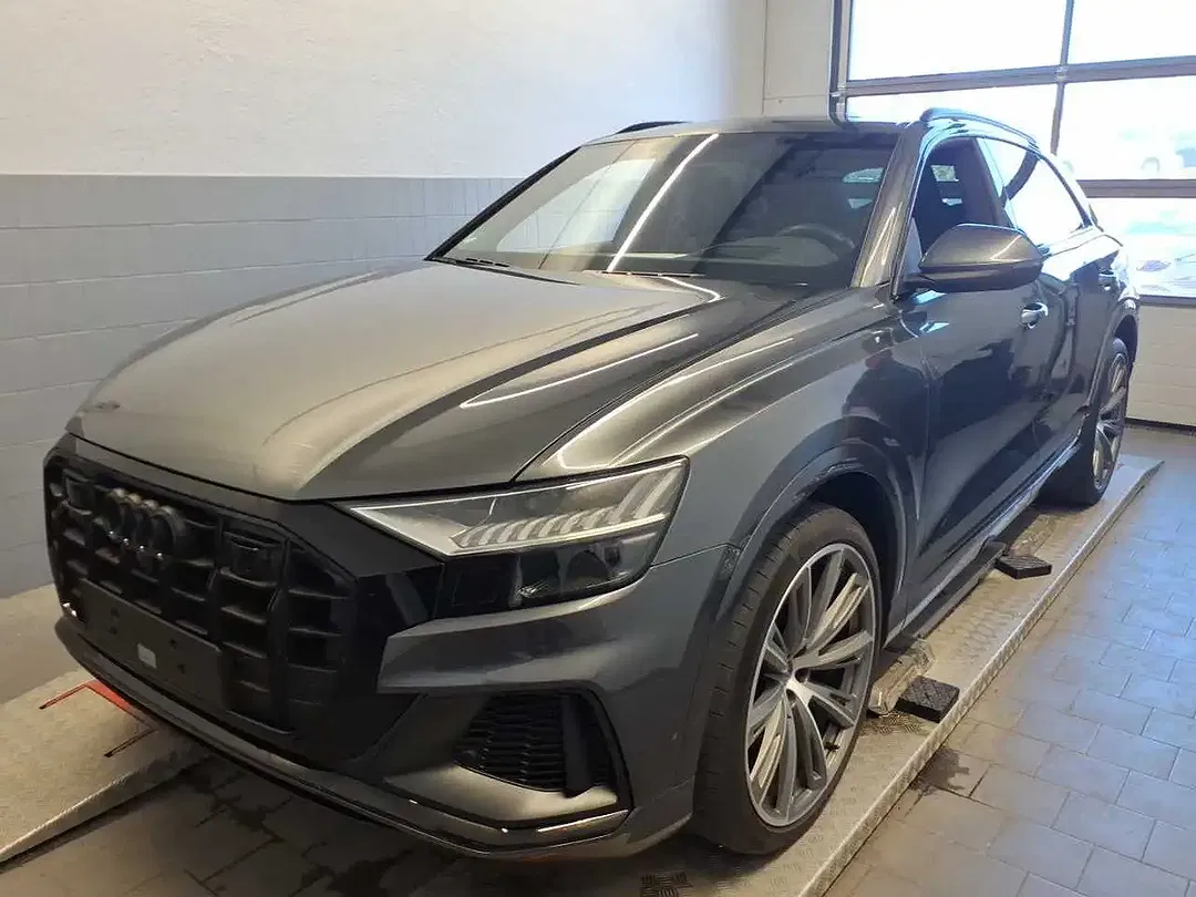 Audi SQ8 Matrix LED - foto 1
