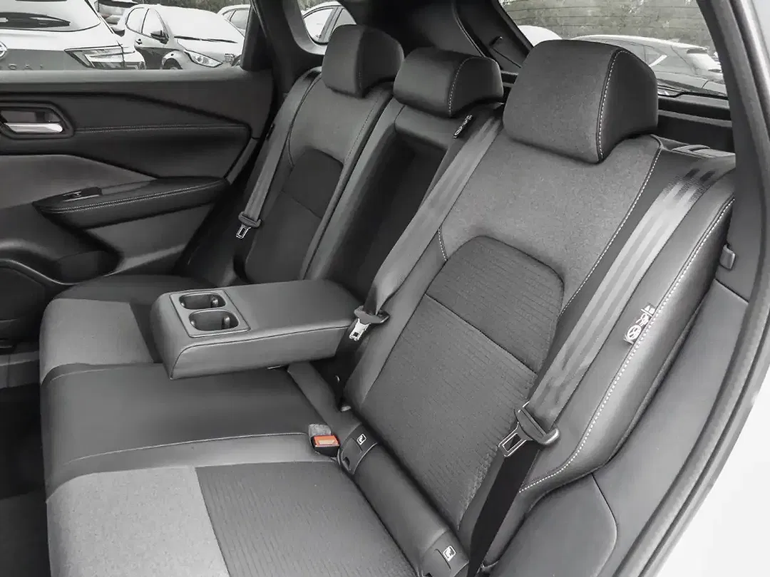 Nissan Qashqai 1.3 DIG-T MHEV Xtronic N-Connecta - Thumbnail 15