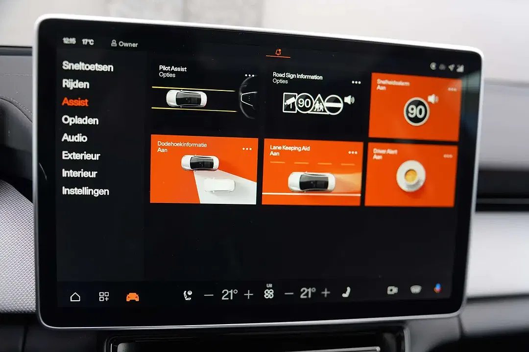 Polestar 4 100 kWh Long Range Single Motor Pilot Plus - Thumbnail 32