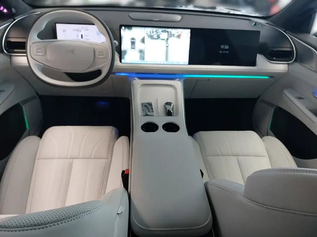 Xpeng G9 AWD Performance - Thumbnail 4
