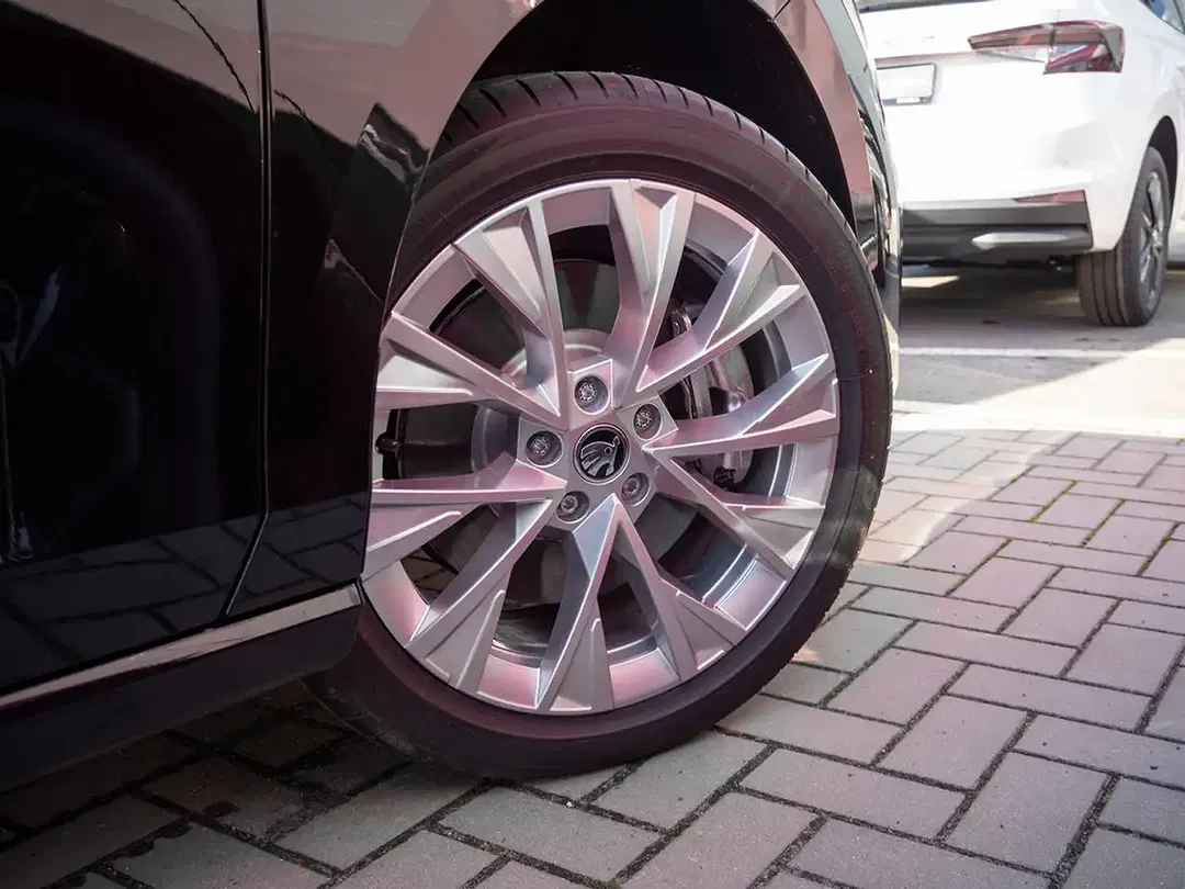 Skoda Superb 2.0 TDI 4x4 Combi Selection - Thumbnail 5