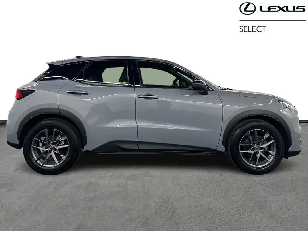 Lexus LBX - Thumbnail 14