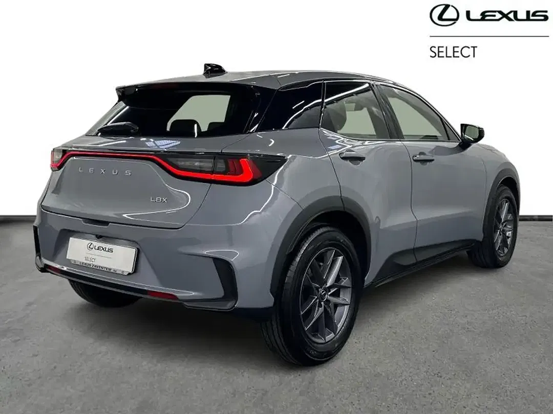 Lexus LBX - Thumbnail 15