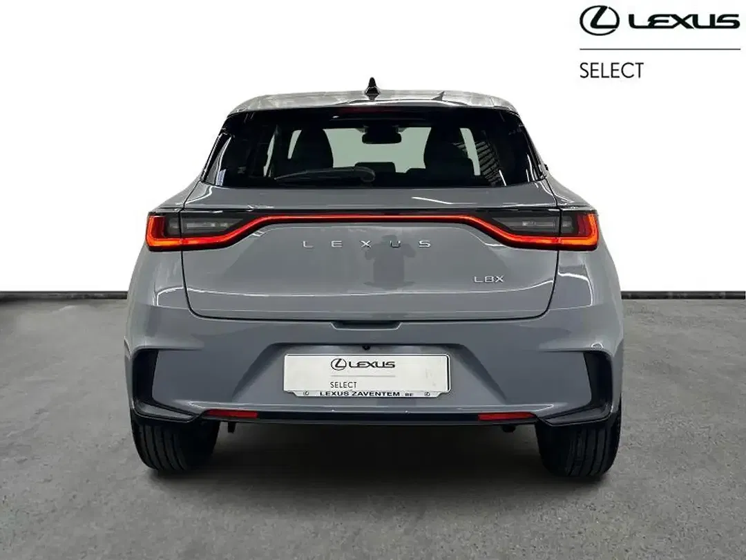 Lexus LBX - Thumbnail 4