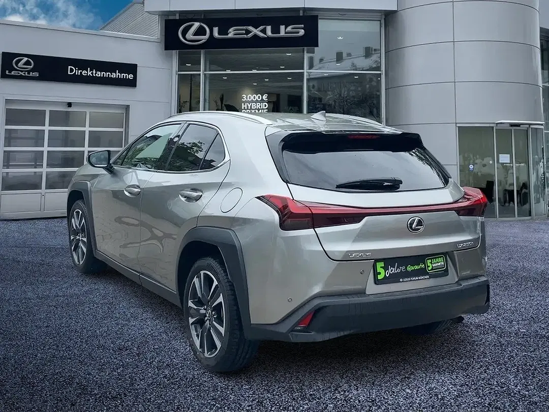 Lexus UX 250h Style Edition - Thumbnail 4