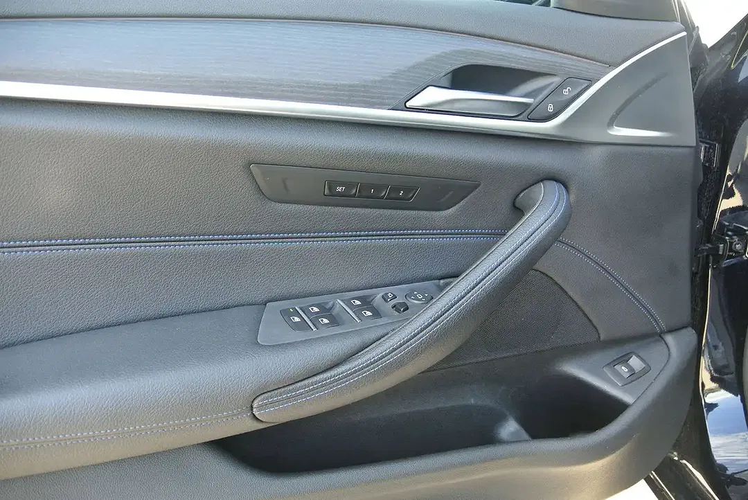 BMW 520 AUT Touring - Thumbnail 10