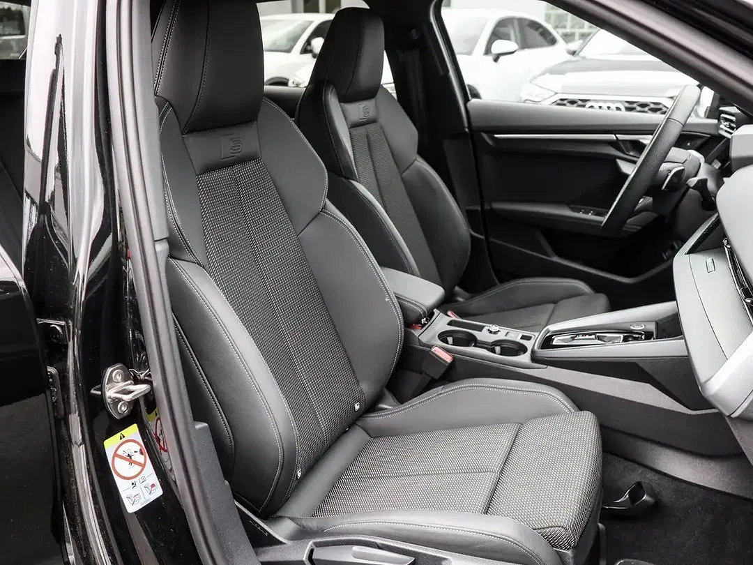 Audi A3 35 TFSI - Thumbnail 6