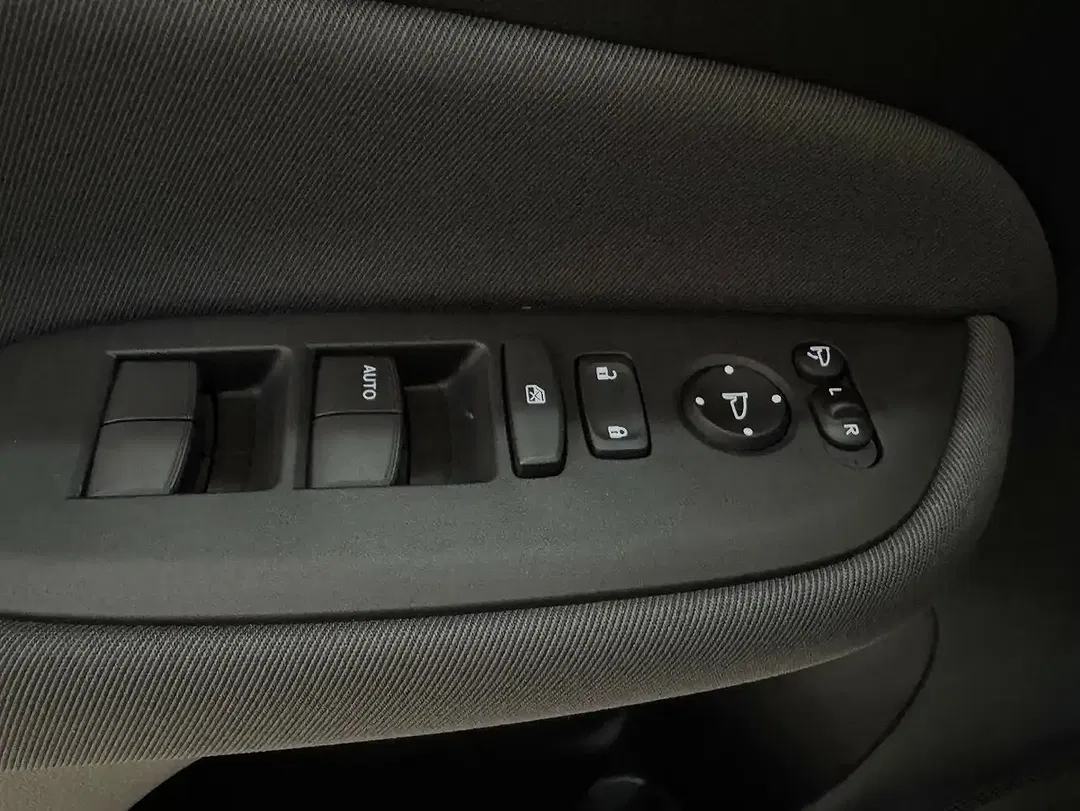 Honda Jazz 1.5 Hybrid - Thumbnail 9