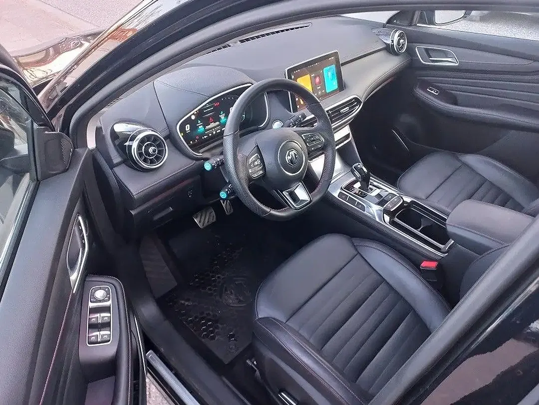 MG HS 1.5 AUT Luxury - Thumbnail 15