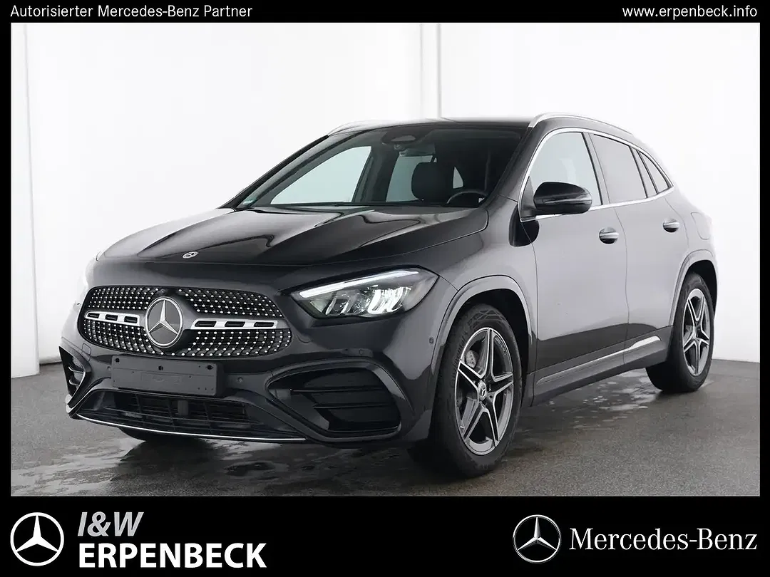 Mercedes-Benz GLA 200 AMG Line - Thumbnail 1