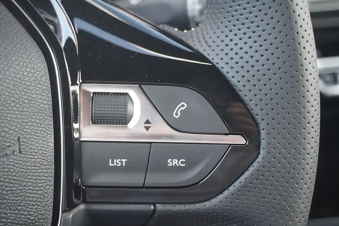Peugeot 2008 145 AUT Hybrid GT - Thumbnail 13